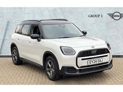 Nanuq white Used 2024 Mini Countryman Classic SUV | £29,499 (Super price)