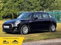 Black Used 2019 Mini ONE Classic Hatchback | £12,875 (Fair price)