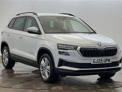 Moon white metallic Used 2025 Skoda Karoq SE SUV | £20,995 (Fair price)