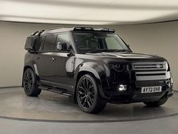Used 2025 Land Rover Defender HSE Dynamic Estate | £67,500 (Expensive)