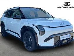 White Used 2025 Kia EV3 GT-Line S SUV | £36,000 (Fair price)