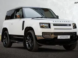 Used 2025 Land Rover Defender SE Dynamic SUV | £59,995 (Good price)