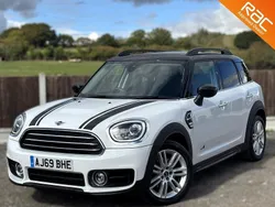 White Used 2019 Mini Cooper Countryman Exclusive SUV | £18,450 (A bit pricey)