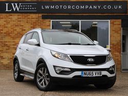White Used 2015 Kia Sportage 2 SUV | £5,995 (Fair price)