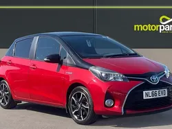 Red/black Used 2016 Toyota Yaris Hybrid Design Hatchback | £10,295 (Fair price)