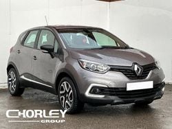 Grey Used 2018 Renault Captur Dynamique SUV | £7,851 (Fair price)