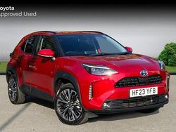 Scarlet flare Used 2023 Toyota Yaris Hybrid SUV | £23,990 (Fair price)
