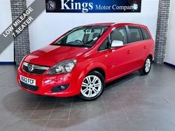 Red Used 2013 Vauxhall Zafira Design Edition MPV | £3,490 (Fair price)