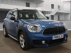 Blue Used 2019 Mini Cooper Countryman Classic SUV | £13,799 (Fair price)