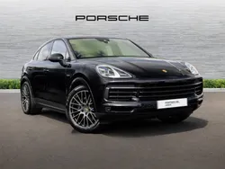 Jet black metallic Used 2022 Porsche Cayenne SUV | £58,900 (Fair price)