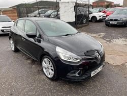 Black Used 2017 Renault Clio IV Dynamique Hatchback | £5,995 (Good price)