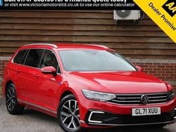 Red Used 2022 VW Passat GTE Estate | £17,995 (Good price)