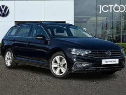 Black Used 2022 VW Passat SE Estate | £18,689 (Fair price)