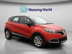 Red Used 2017 Renault Captur Dynamique SUV | £6,700 (Good price)