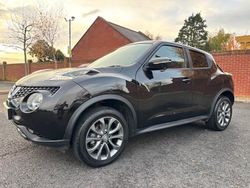 Metallic black Used 2014 Nissan Juke Tekna SUV | £4,995 (Expensive)