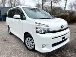 White Used 2014 Toyota Voxy Edition MPV | £8,499 (Fair price)