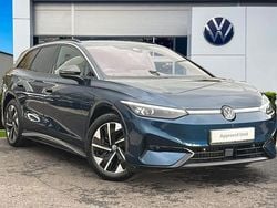 Blue Used 2024 VW ID.7 Pro Estate | £32,990 (Expensive)