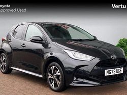 Black Used 2023 Toyota Yaris Hybrid Design Hatchback | £18,858 (Fair price)