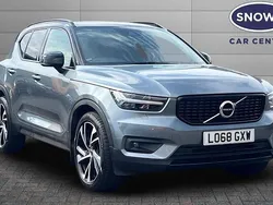 Used 2020 Volvo XC40 R-Design Pro SUV | £21,071 (Good price)