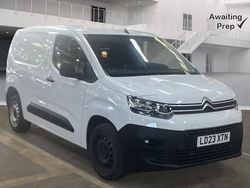 White Used 2023 Citroën Berlingo | £13,950 (Good price)