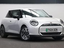 White Used 2024 Mini Cooper Hatch Hatchback | £24,500 (A bit pricey)