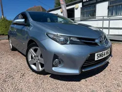 Blue Used 2014 Toyota Auris Hatchback | £6,995 (Fair price)