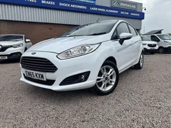 White Used 2015 Ford Fiesta Zetec Hatchback | £7,299 (Fair price)