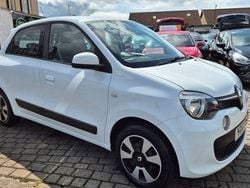 White Used 2018 Renault Twingo Play Hatchback | £4,995 (Fair price)