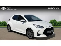 White Used 2022 Toyota Yaris Hybrid Hatchback | £18,045 (Fair price)