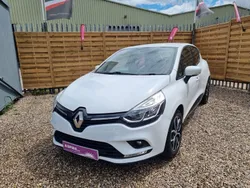 White Used 2019 Renault Clio IV Play Hatchback | £6,795 (Fair price)