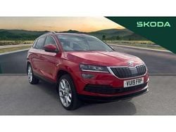 Velvet red metallic Used 2019 Skoda Karoq SUV | £19,525 (Fair price)