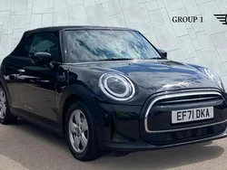Black Used 2022 Mini Cooper Classic Hatchback | £15,695 (Fair price)