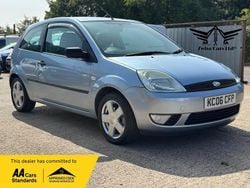 Blue Used 2006 Ford Fiesta Zetec Hatchback | £2,495 (Fair price)