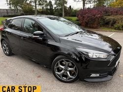 Black Used 2016 Ford Focus ST Hatchback | £7,290 (Good price)