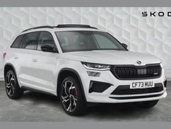 Moon white metallic Used 2024 Skoda Kodiaq vRS SUV | £38,117 (Fair price)
