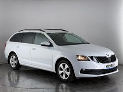 Yellow Used 2019 Skoda Octavia SE Technology Estate | £11,900 (Fair price)