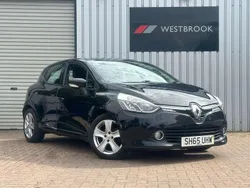 Black Used 2015 Renault Clio IV Dynamique Hatchback | £4,760 (Fair price)