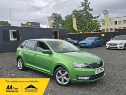 Green Used 2015 Skoda Rapid SE Hatchback | £5,995 (Fair price)