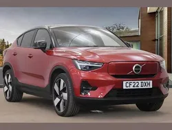 Red Used 2022 Volvo C40 Ultimate SUV | £25,950 (Good price)