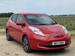 Red Used 2017 Nissan Leaf Tekna Hatchback | £5,495 (Fair price)