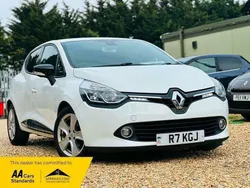 White Used 2015 Renault Clio IV Dynamique Hatchback | £2,999 (Good price)