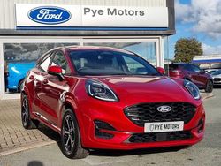 Red Used 2025 Ford Puma ST-Line Hatchback | £21,495