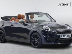 Black Used 2023 Mini Cooper S Exclusive Hatchback | £25,000 (Fair price)