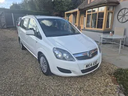 White Used 2014 Vauxhall Zafira MPV | £2,595 (Good price)
