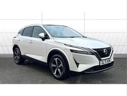 White Used 2021 Nissan Qashqai N-Connecta SUV | £18,822