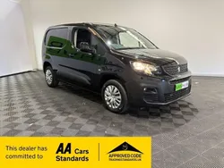 Black Used 2022 Peugeot Partner Premium MPV | £13,190 (Fair price)