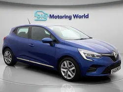 Used 2021 Renault Clio V Play | £9,900 (Fair price)