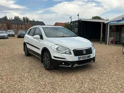 White Used 2015 Suzuki SX4 S-Cross SZ-T SUV | £5,995 (Fair price)