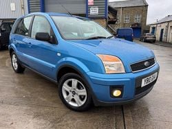 Blue Used 2010 Ford Fusion Zetec Hatchback | £3,995 (A bit pricey)