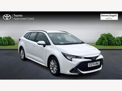 White Used 2024 Toyota Corolla Estate | £24,943 (A bit pricey)